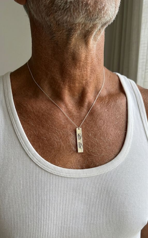 c-you שרשרת דולב - חריטה אישית
